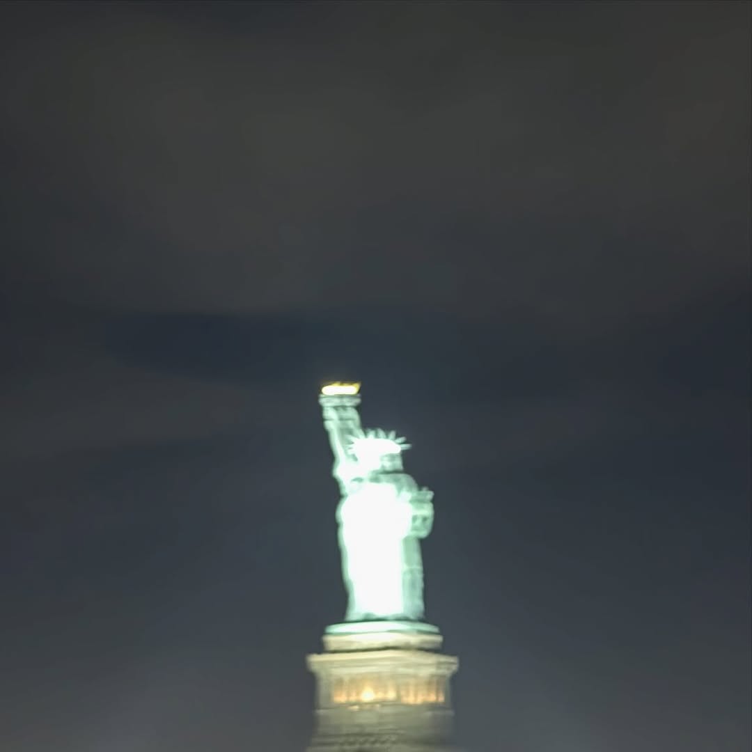 Statue of Liberty emoji